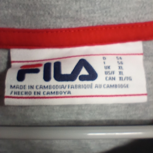 Fila Crewneck Sweatshirt Mens XL Gray Long Sleeve Pullover Logo Casual Top Retro - Picture 8 of 9